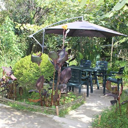 Guest House Barbi Batumi Ngoại thất bức ảnh