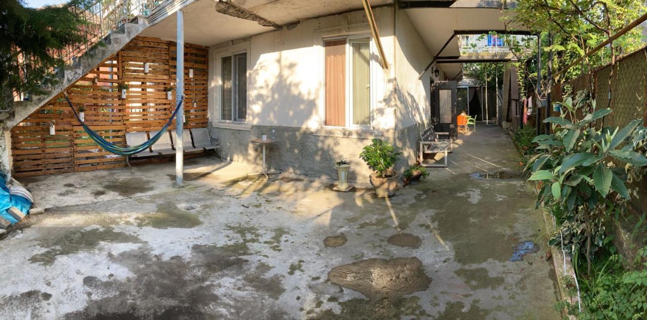 Guest House Barbi Batumi Ngoại thất bức ảnh