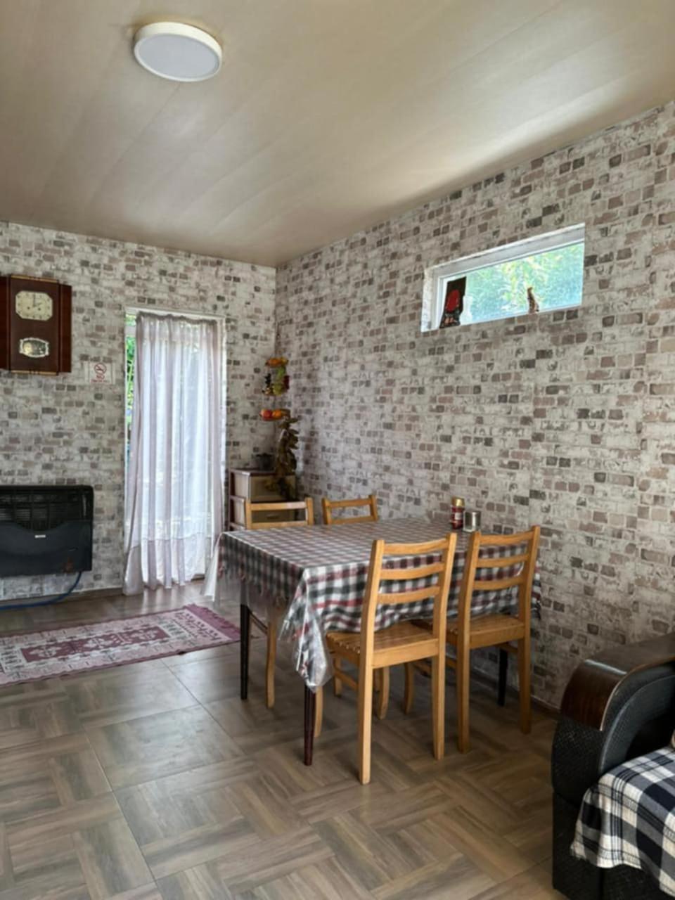 Guest House Barbi Batumi Ngoại thất bức ảnh