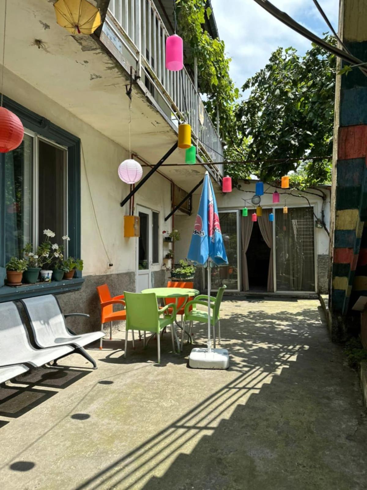 Guest House Barbi Batumi Ngoại thất bức ảnh