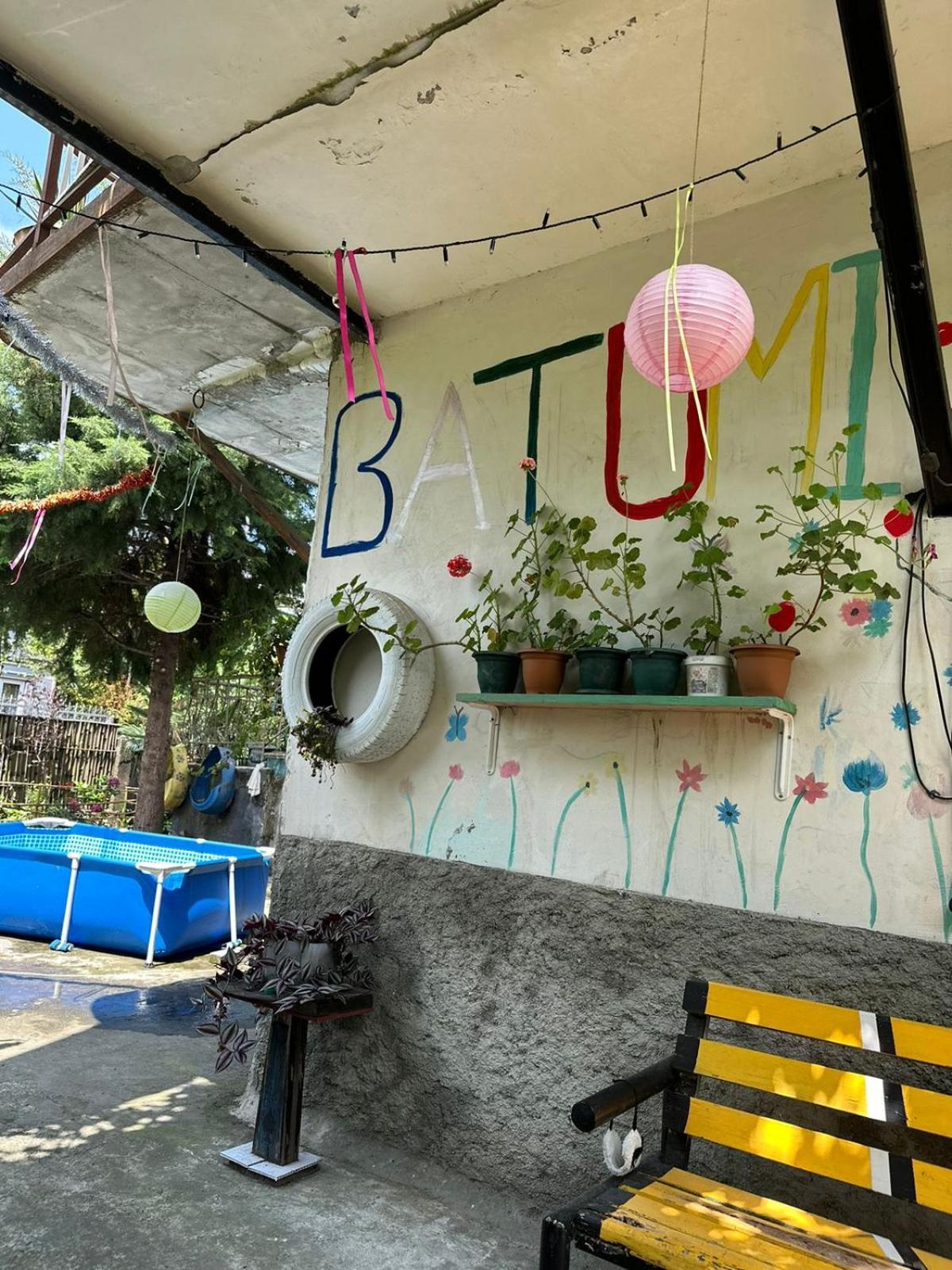 Guest House Barbi Batumi Ngoại thất bức ảnh