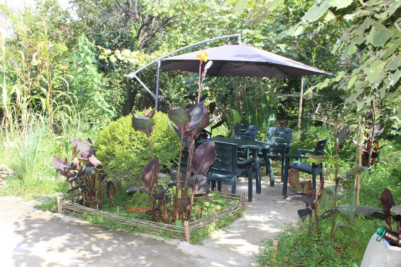 Guest House Barbi Batumi Ngoại thất bức ảnh
